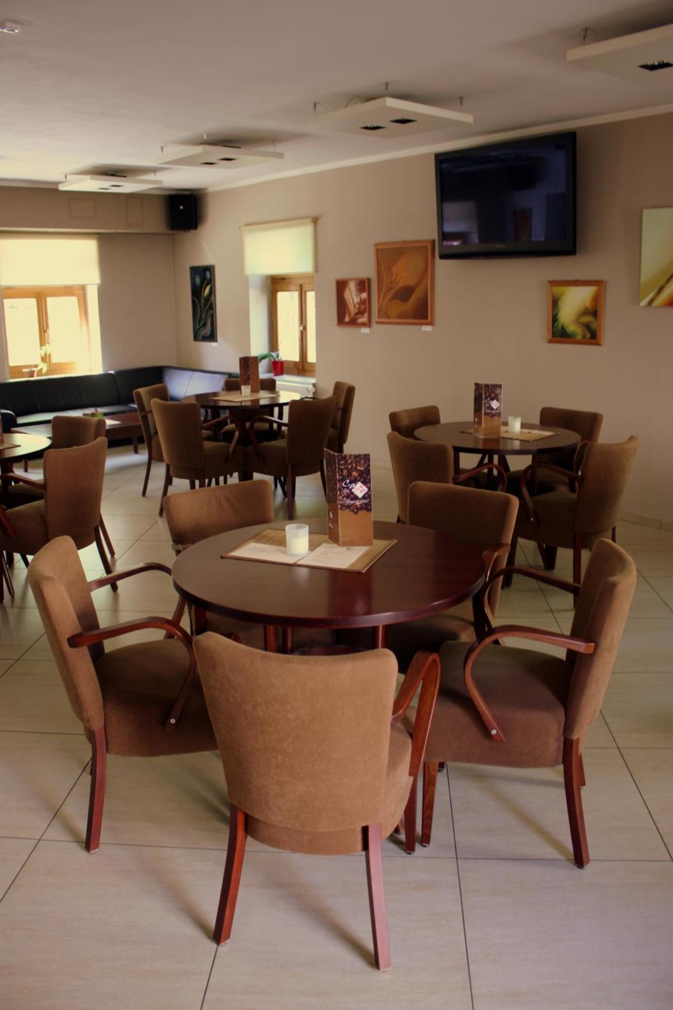 Penzion A Caferestaurant U Lavky Chrudim Εξωτερικό φωτογραφία